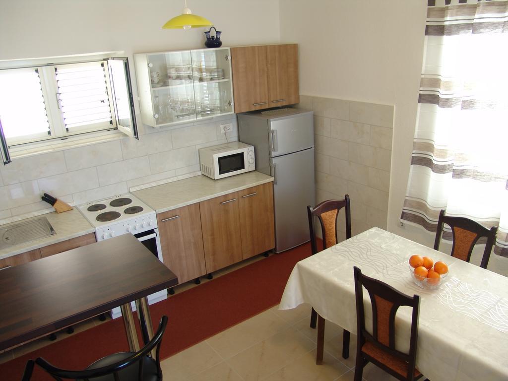 Apartment Davor Gradac  Szoba fotó