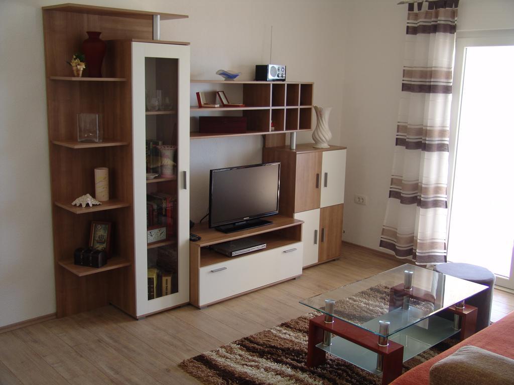 Apartment Davor Gradac  Szoba fotó